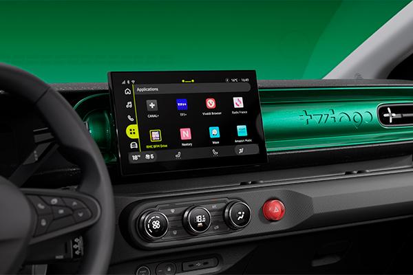 Renault to introduce new in-car app for French customers