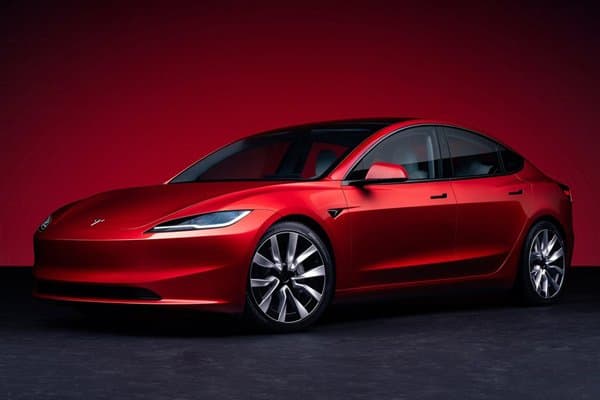 Tesla Model 3 Electric image