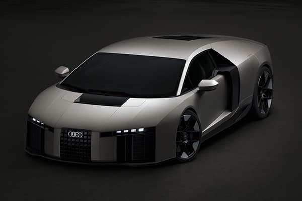 Audi presents its first hybrid supercar